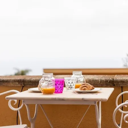 Carmen Villa Mandra Capreria